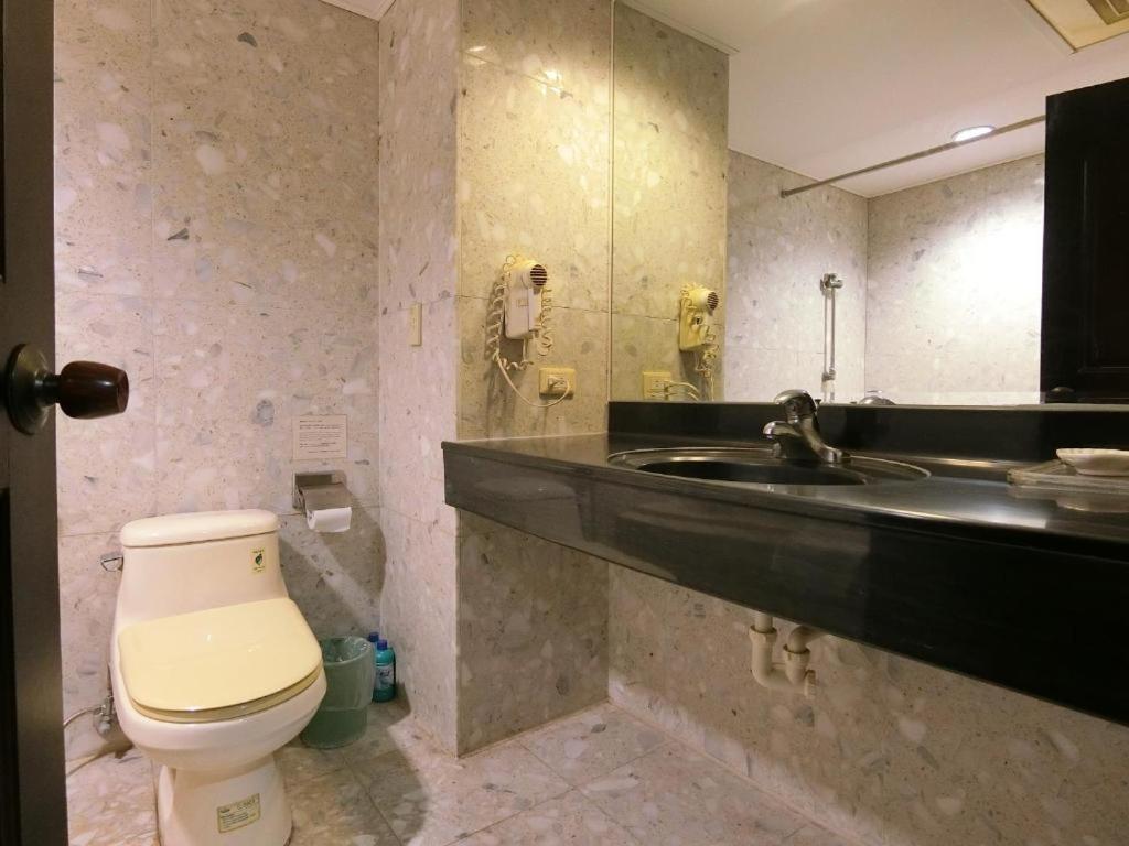 Hermes Hotel Hszincsu Kültér fotó