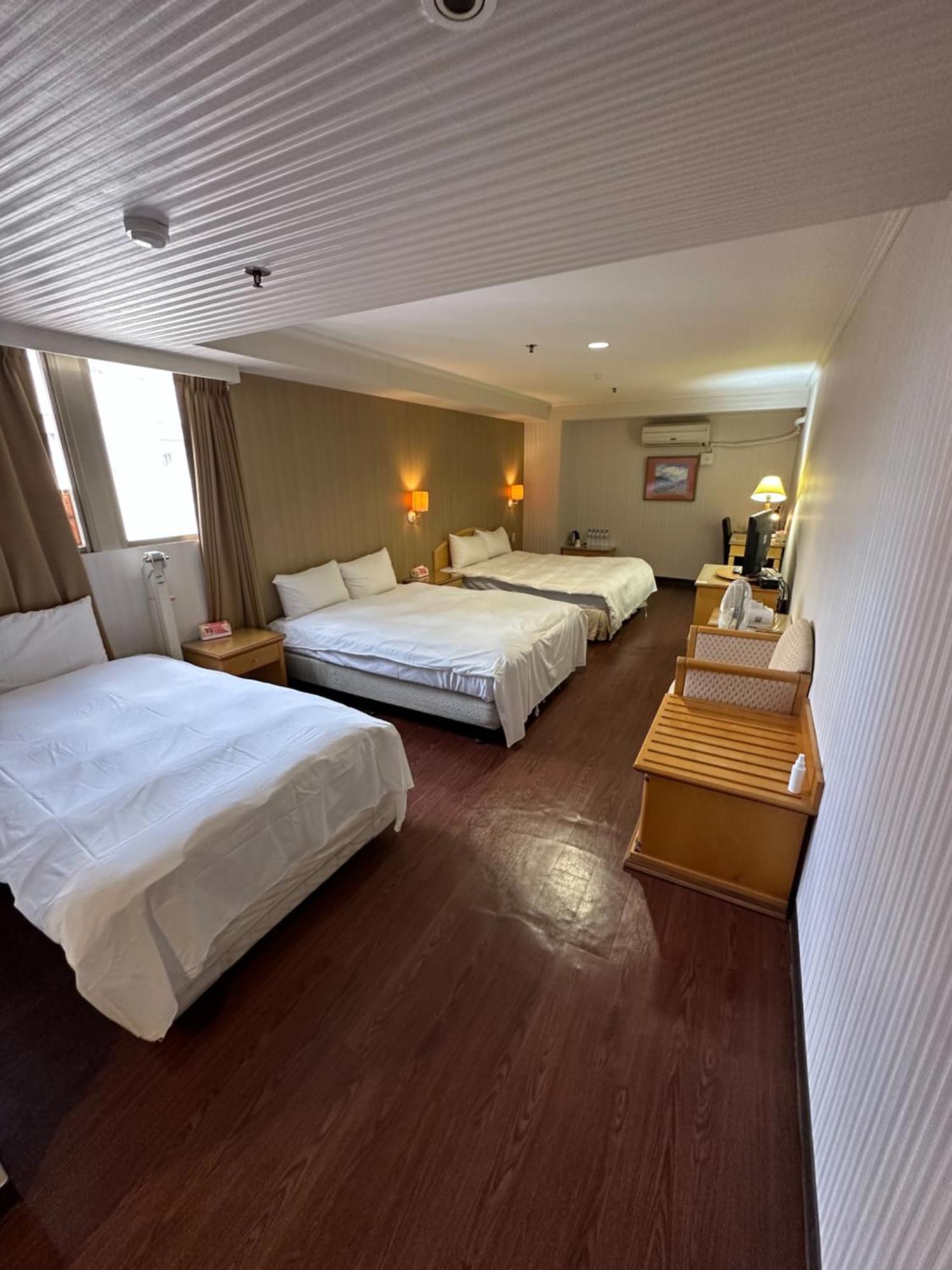 Hermes Hotel Hszincsu Kültér fotó