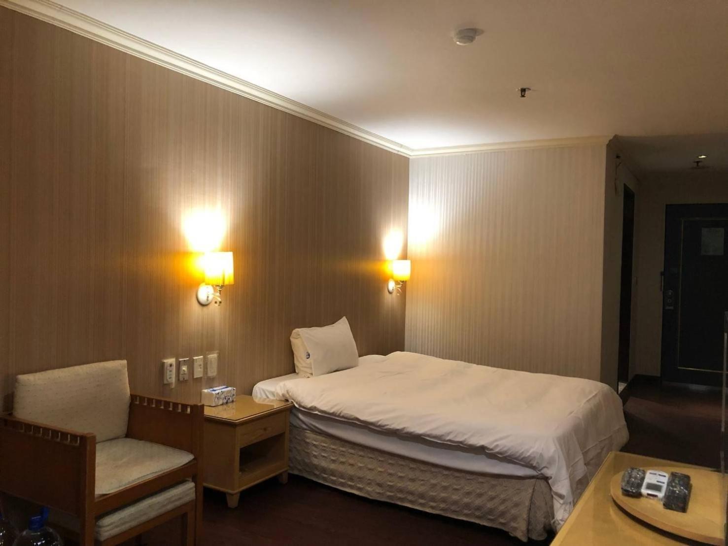 Hermes Hotel Hszincsu Kültér fotó